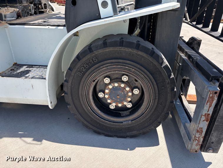 image for item DH8656 2015 Nissan PF80YLP forklift