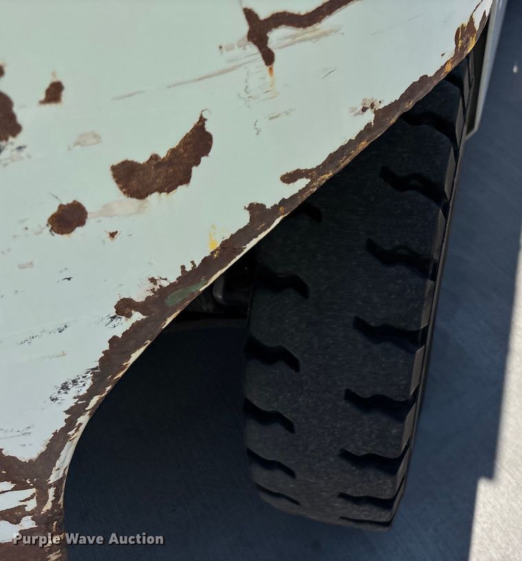 image for item DH8656 2015 Nissan PF80YLP forklift