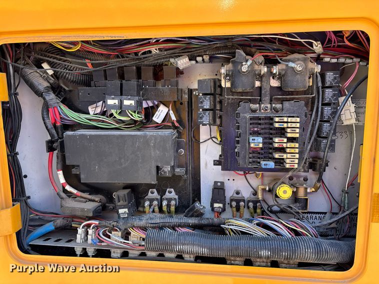 image for item DH8660 2013 International CE school bus