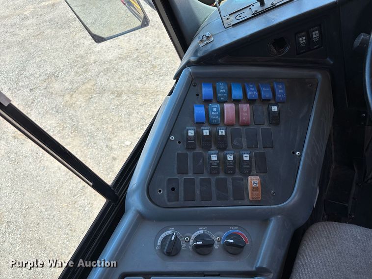 image for item DH8660 2013 International CE school bus