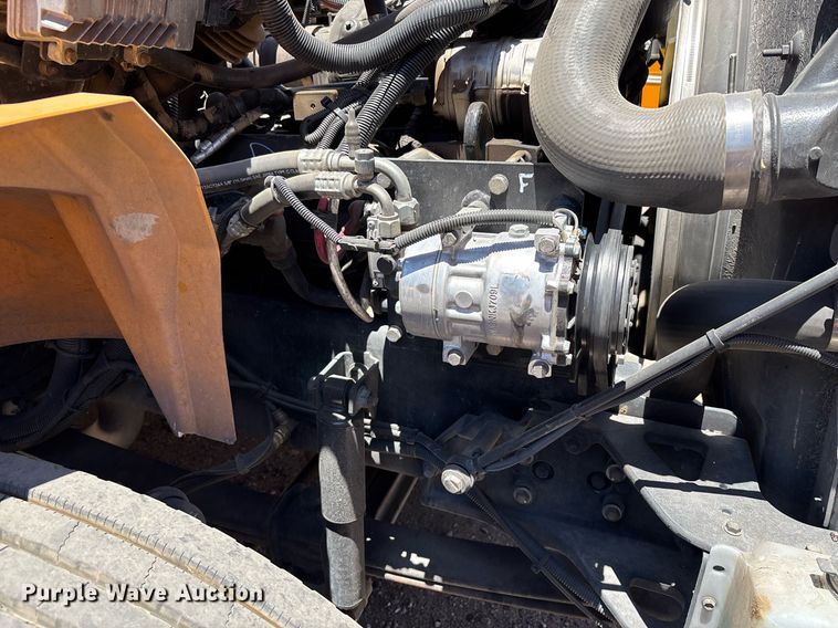 image for item DH8660 2013 International CE school bus