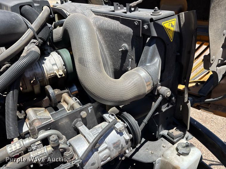 image for item DH8660 2013 International CE school bus