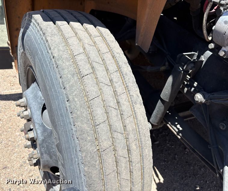 image for item DH8660 2013 International CE school bus