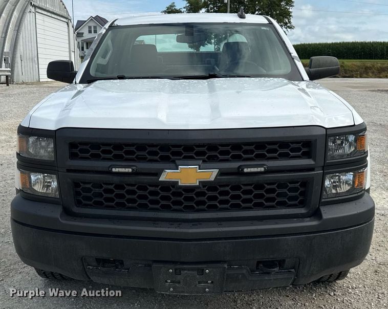 image for item DJ9526 2015 Chevrolet Silverado 1500 Crew Cab pickup truck