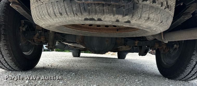 image for item DJ9526 2015 Chevrolet Silverado 1500 Crew Cab pickup truck