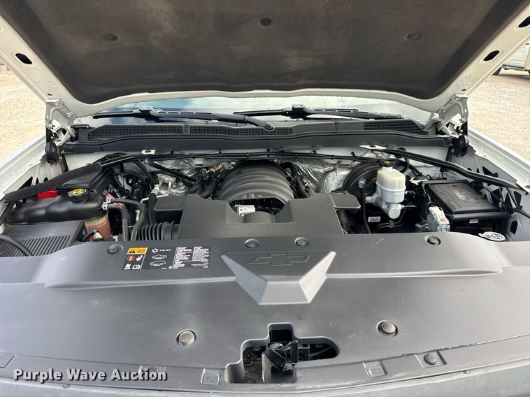 image for item DJ9526 2015 Chevrolet Silverado 1500 Crew Cab pickup truck