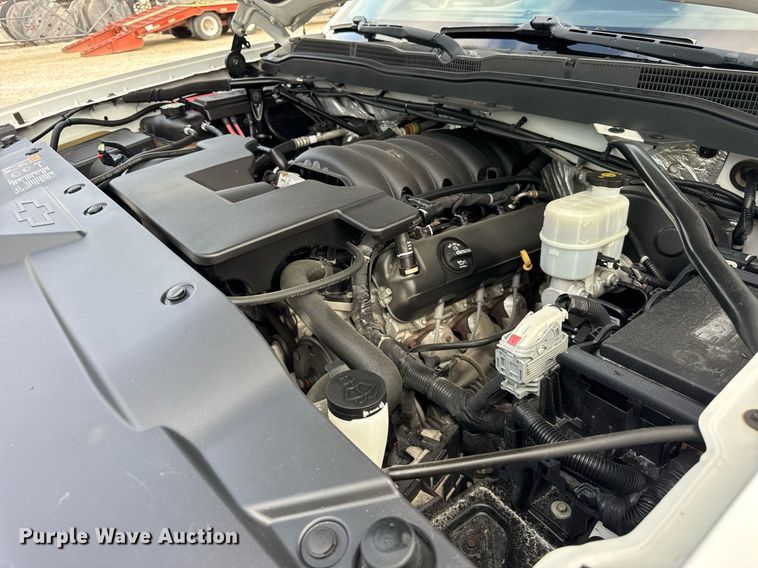 image for item DJ9526 2015 Chevrolet Silverado 1500 Crew Cab pickup truck