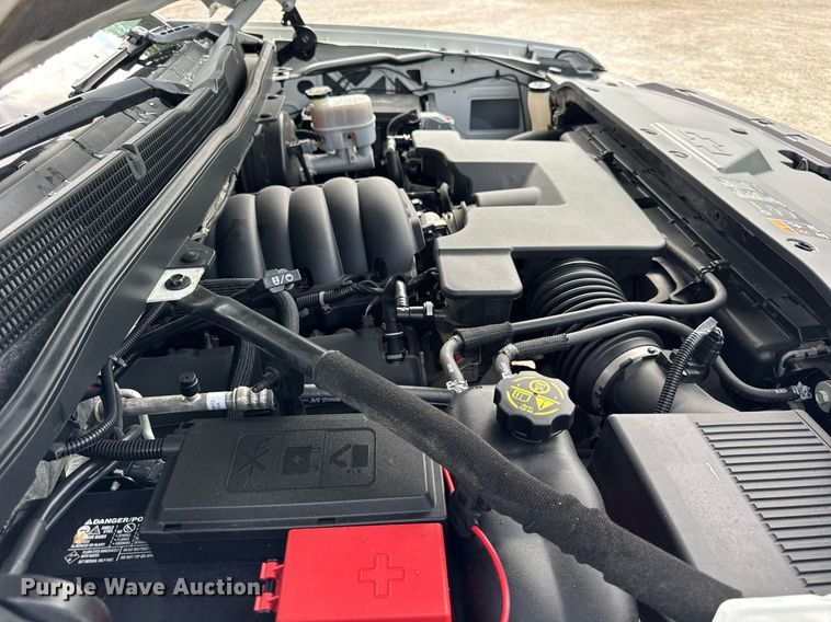 image for item DJ9526 2015 Chevrolet Silverado 1500 Crew Cab pickup truck