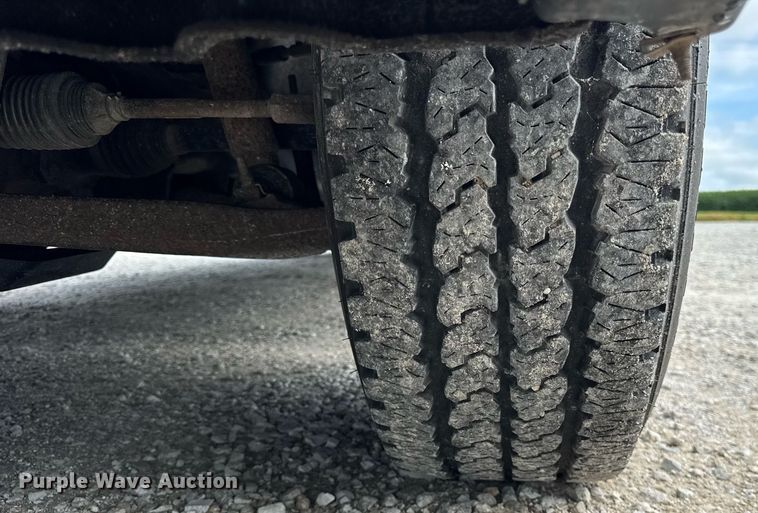 image for item DJ9526 2015 Chevrolet Silverado 1500 Crew Cab pickup truck