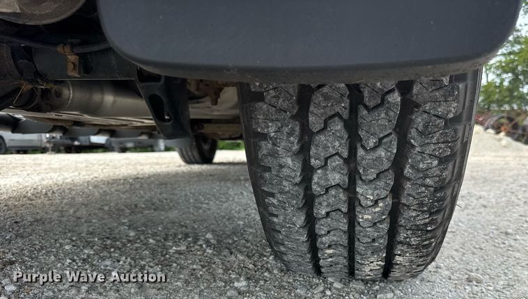 image for item DJ9526 2015 Chevrolet Silverado 1500 Crew Cab pickup truck