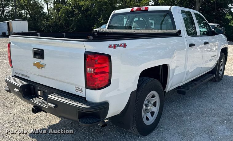 image for item DJ9533 2015 Chevrolet Silverado 1500 Double Cab pickup truck