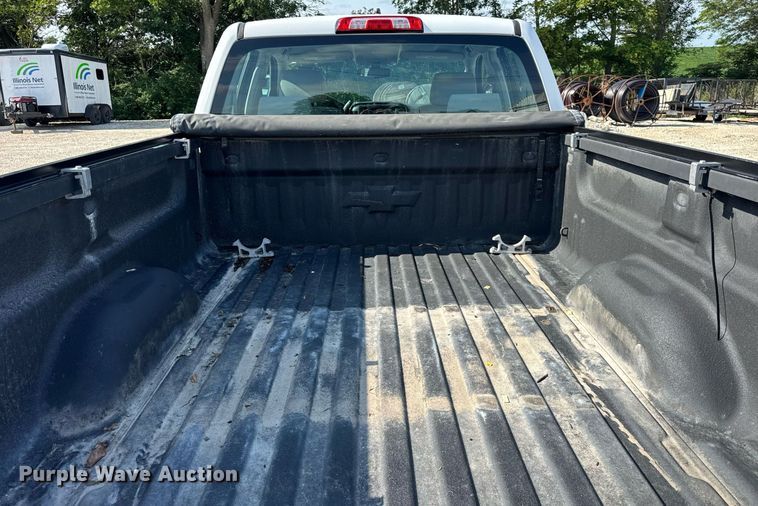 image for item DJ9533 2015 Chevrolet Silverado 1500 Double Cab pickup truck