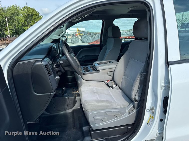 image for item DJ9533 2015 Chevrolet Silverado 1500 Double Cab pickup truck