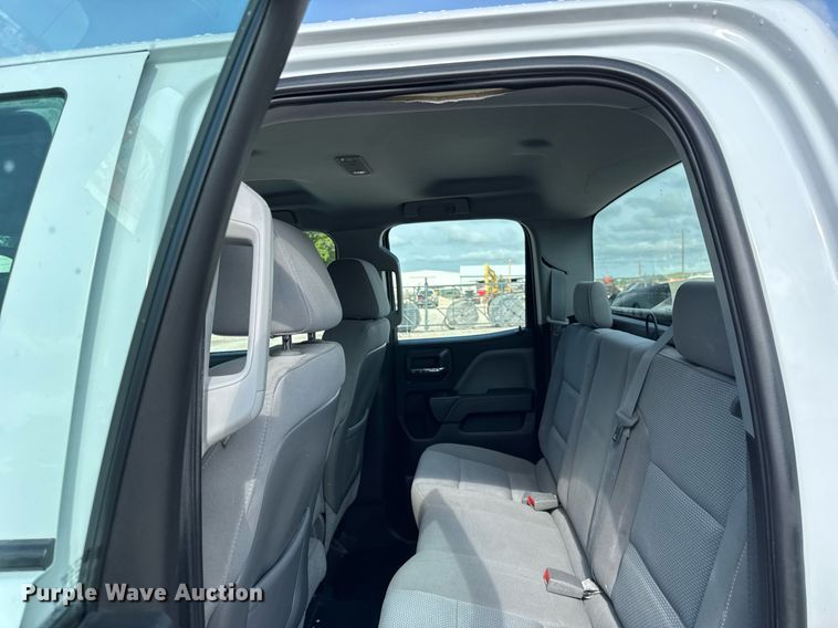 image for item DJ9533 2015 Chevrolet Silverado 1500 Double Cab pickup truck