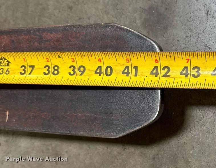 image for item DJ9633 2016 Raymond 5600 order picker