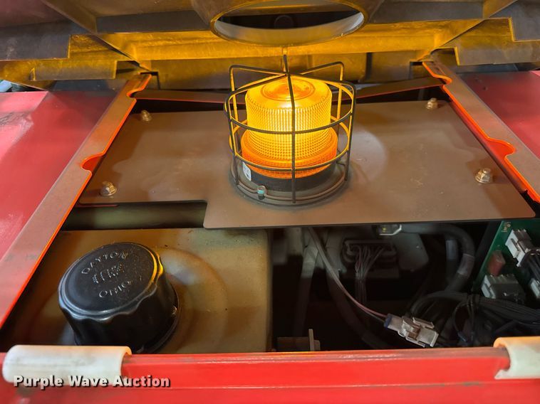 image for item DJ9633 2016 Raymond 5600 order picker