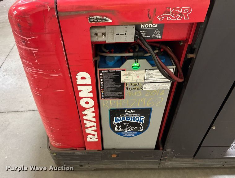 image for item DJ9633 2016 Raymond 5600 order picker