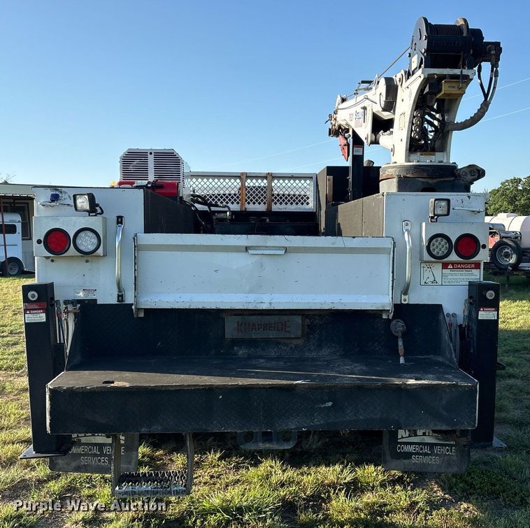 image for item DM1952 2014 Dodge Ram 5500 utility / service truck