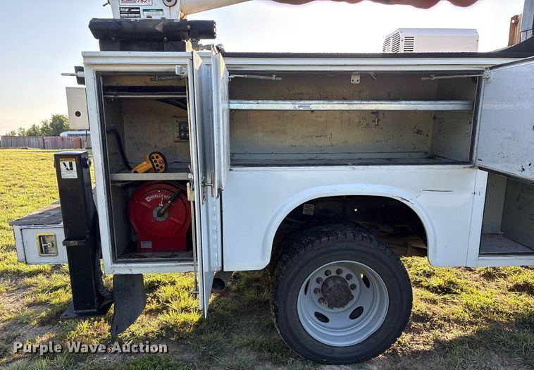 image for item DM1952 2014 Dodge Ram 5500 utility / service truck