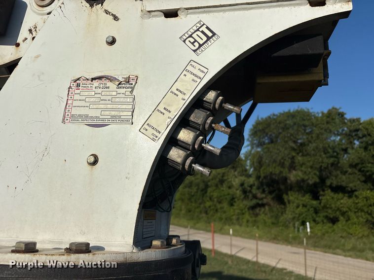 image for item DM1952 2014 Dodge Ram 5500 utility / service truck