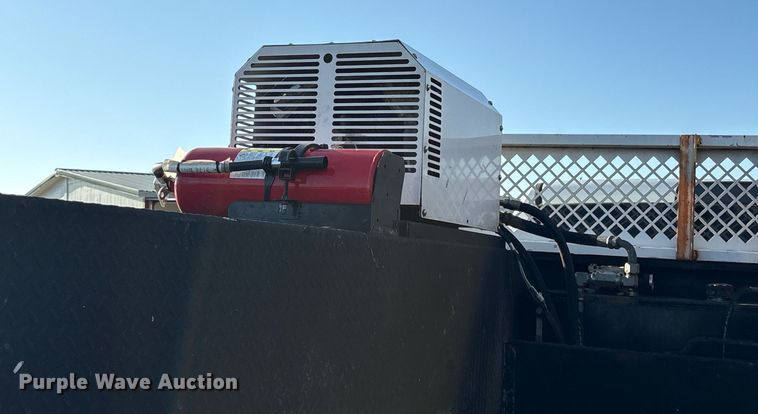 image for item DM1952 2014 Dodge Ram 5500 utility / service truck