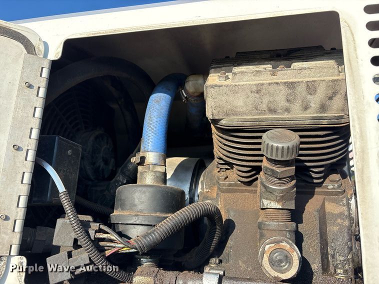 image for item DM1952 2014 Dodge Ram 5500 utility / service truck