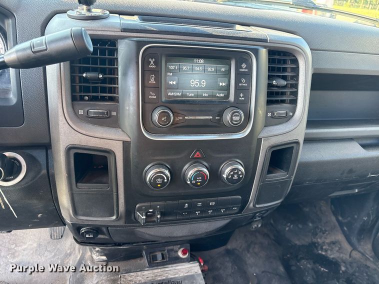 image for item DM1952 2014 Dodge Ram 5500 utility / service truck