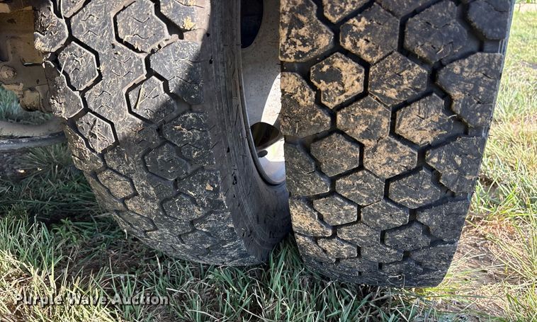 image for item DM1952 2014 Dodge Ram 5500 utility / service truck