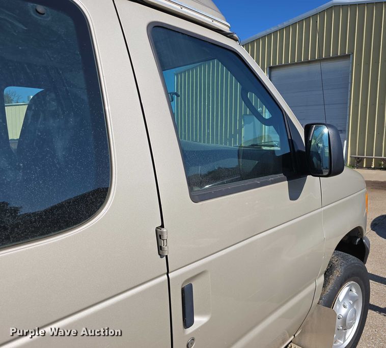 image for item DR3821 2007 Ford E250 handicap accessible van