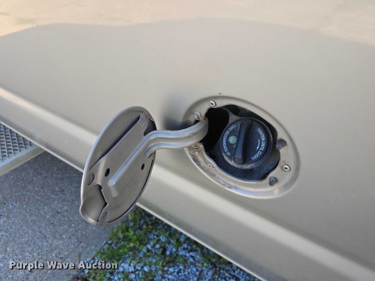 image for item DR3821 2007 Ford E250 handicap accessible van