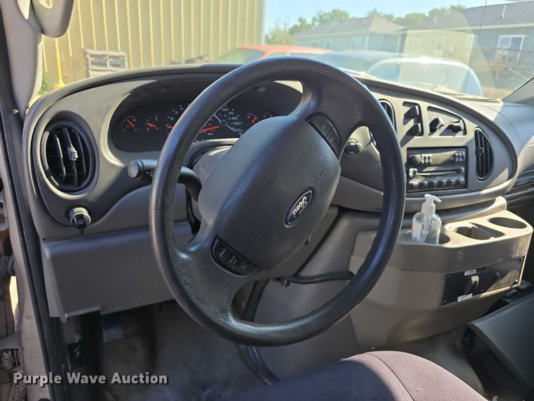 image for item DR3821 2007 Ford E250 handicap accessible van