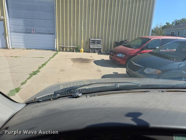 image for item DR3821 2007 Ford E250 handicap accessible van