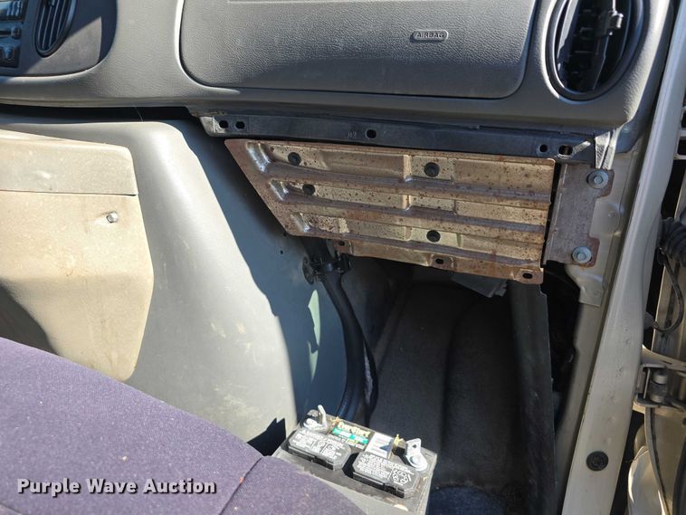 image for item DR3821 2007 Ford E250 handicap accessible van