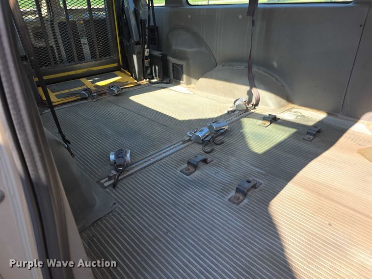 image for item DR3821 2007 Ford E250 handicap accessible van