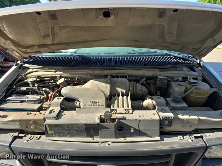 image for item DR3821 2007 Ford E250 handicap accessible van