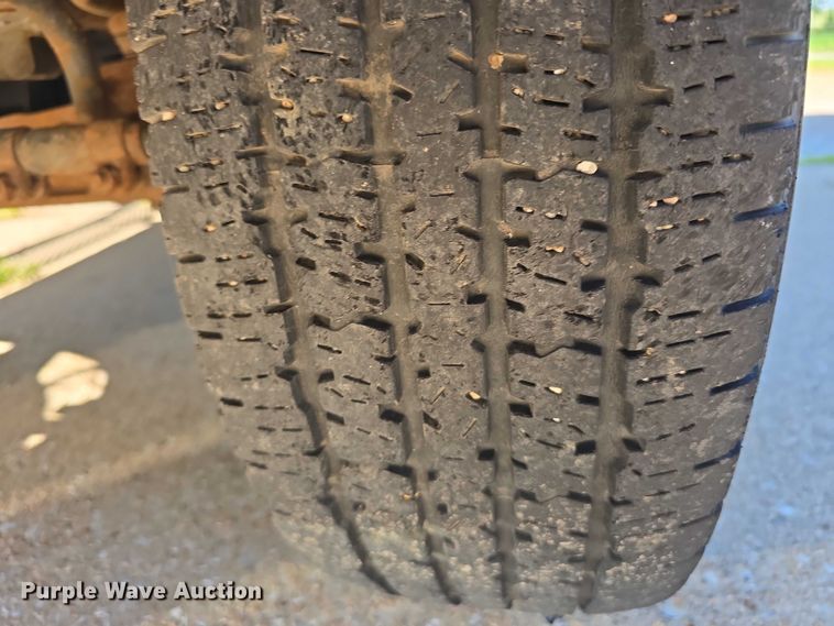 image for item DR3821 2007 Ford E250 handicap accessible van