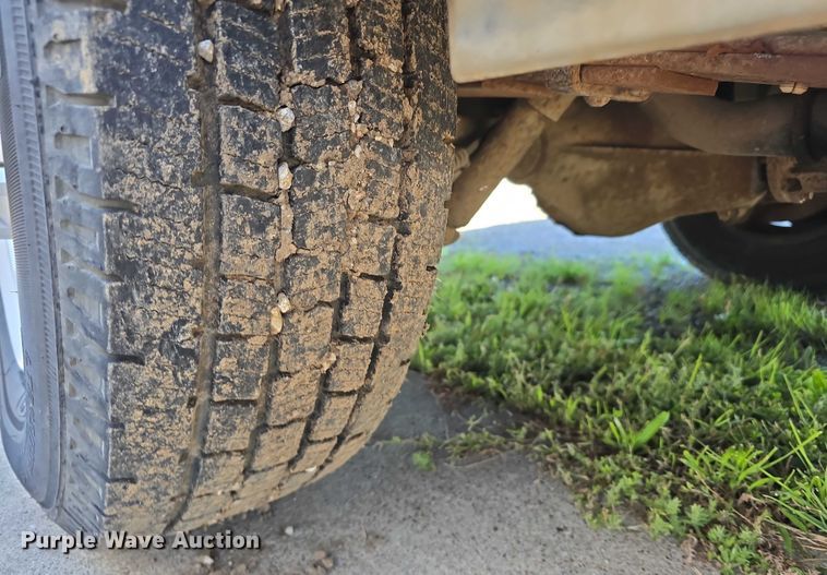 image for item DR3821 2007 Ford E250 handicap accessible van