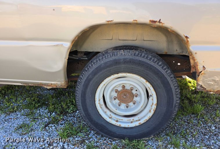 image for item DR3821 2007 Ford E250 handicap accessible van