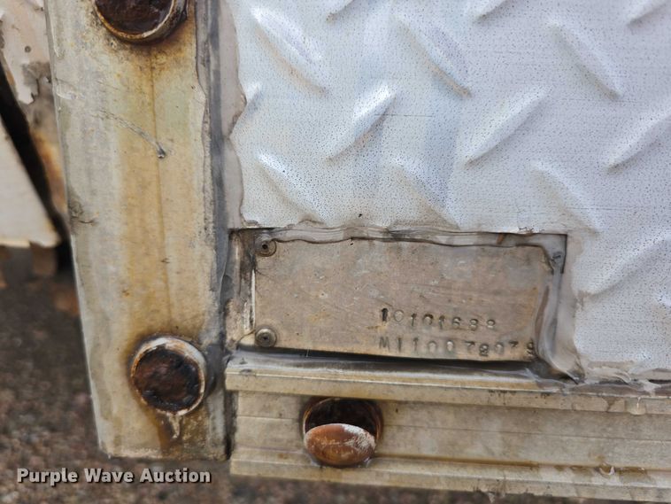 image for item DR3875 2001 Ford E350 Super Duty box truck