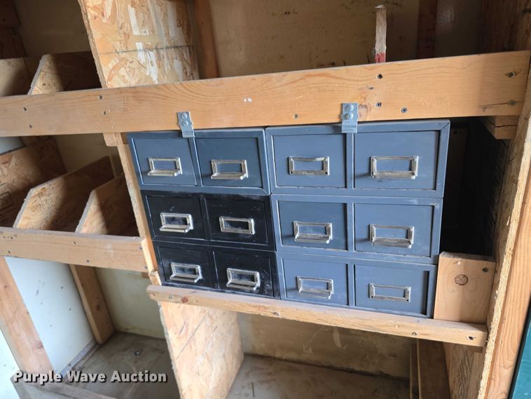 image for item DR3875 2001 Ford E350 Super Duty box truck