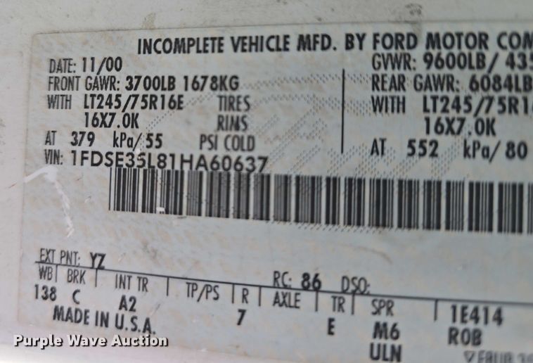 image for item DR3875 2001 Ford E350 Super Duty box truck