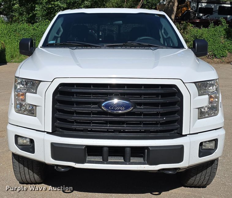 image for item DR3881 2017 Ford F150 XL SuperCab pickup truck
