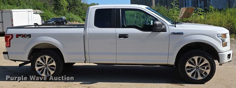 image for item DR3881 2017 Ford F150 XL SuperCab pickup truck