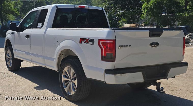 image for item DR3881 2017 Ford F150 XL SuperCab pickup truck