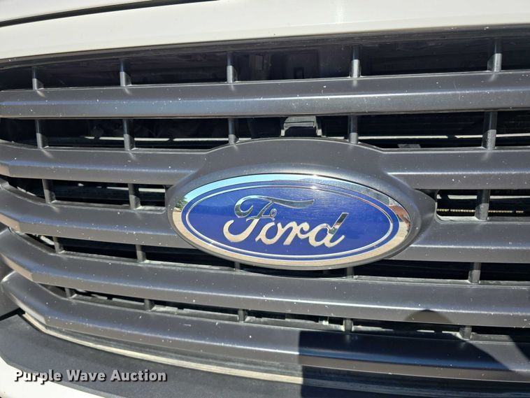 image for item DR3881 2017 Ford F150 XL SuperCab pickup truck