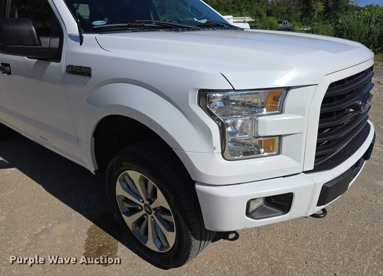 image for item DR3881 2017 Ford F150 XL SuperCab pickup truck