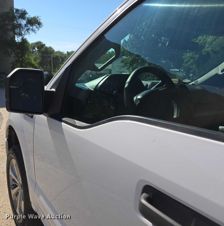 image for item DR3881 2017 Ford F150 XL SuperCab pickup truck