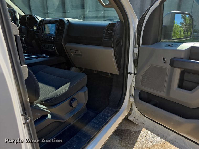 image for item DR3881 2017 Ford F150 XL SuperCab pickup truck