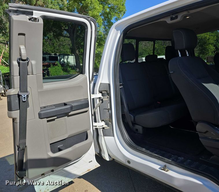 image for item DR3881 2017 Ford F150 XL SuperCab pickup truck