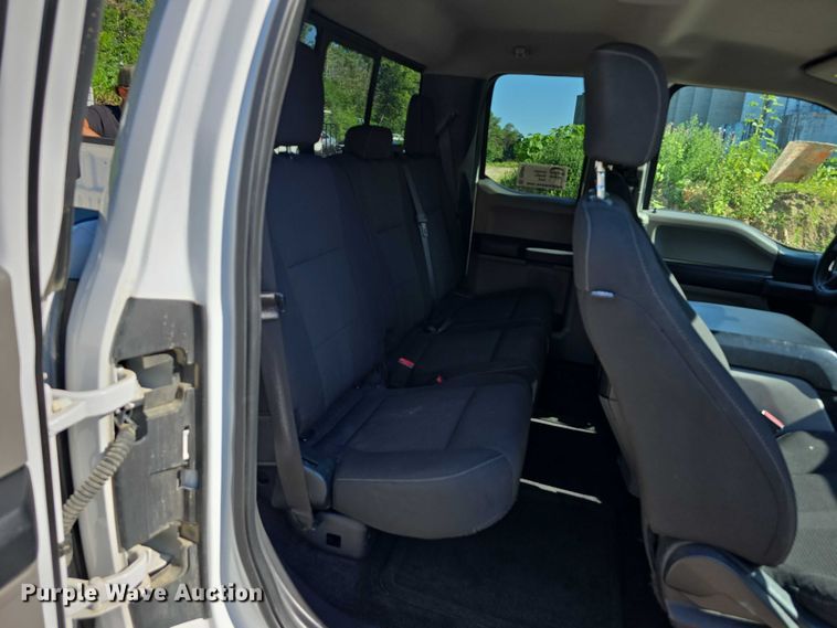 image for item DR3881 2017 Ford F150 XL SuperCab pickup truck